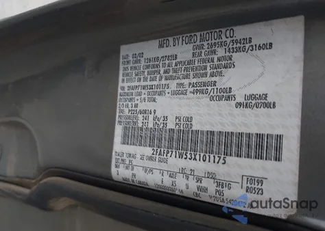 2003 Ford Crown Victoria Police z USA, uszkodzony, nr VIN 2FAFP71W53X101175